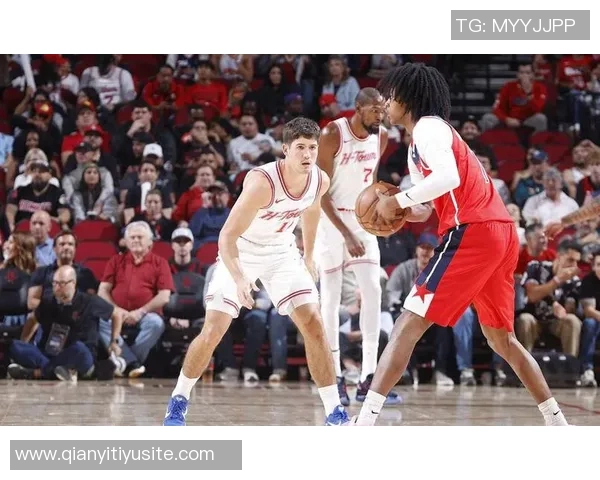 谢泼德虽身高不足1米9却展现惊人跳投能力KD身边空位三分机会频频出现